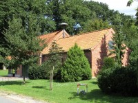 53°14´52.11´´ N, 10°38´08.49´´ O (Ecke "Dorfstraße"/"Moorweg", 21398 Süttorf)