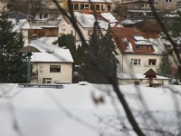 Vom alten Bahndamm auf der gegenüberliegenden Seite auf &quot;Augenhöhe&quot;