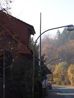 Das ist der leider seit Jahrem sirenenlose Mast auf dem Grundstück meines Onkels