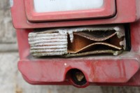 Das Plastikgammelgeraffel in richtig groß, wahrscheinlich muss ich so ein Teil aber mal besorgen + auseinandernehmen um eine klare Aussage über den Zweck treffen zu können.