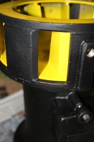 Statorport, links in Laufrichtung angeschrägt, rechts glatt