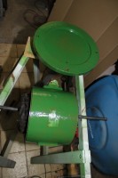 Fuß und Motor fertig