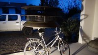 Größenvergleich mit Fahrrad.