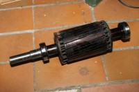 Motorwelle mit neuen Lagern