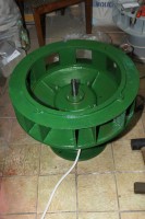 Stator und Lagerabdeckung sind montiert