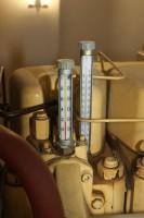 Zylinderkopfkühlmittel- und Abgasthermometer