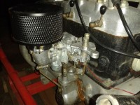 Vergaser und Luftfilter wieder montiert