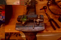 Die Ablasshähne. diese sind an der Pumpe und auch am motor immer mal wieder montiert. Diese Bürste ich nur ab das das Messing wieder &quot;naturell&quot; anläuft.