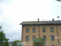 Sirene irgendwo neben den Gleisen in der Nähe des Bahnhofes (unbekannt, an welchem)