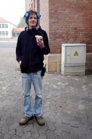 Timo - muss auch mal Pause machen... und irgendwie passt der Aufkleber rechts &quot;Warnung vor elektrischer Spannung&quot; zufällig.